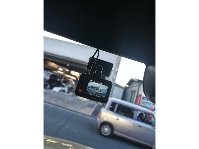 水戸市I様　ホンダ　Ｎ－ＢＯＸ　ドライブレコーダー前後　ETC取付 販売車の架装作業です