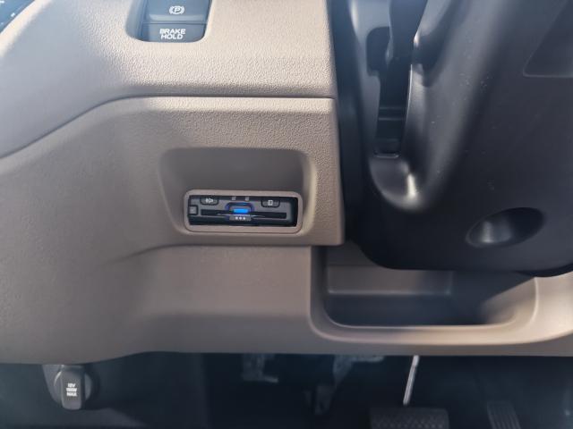 水戸市I様　ホンダ　Ｎ－ＢＯＸ　ドライブレコーダー前後　ETC取付 販売車の架装作業です