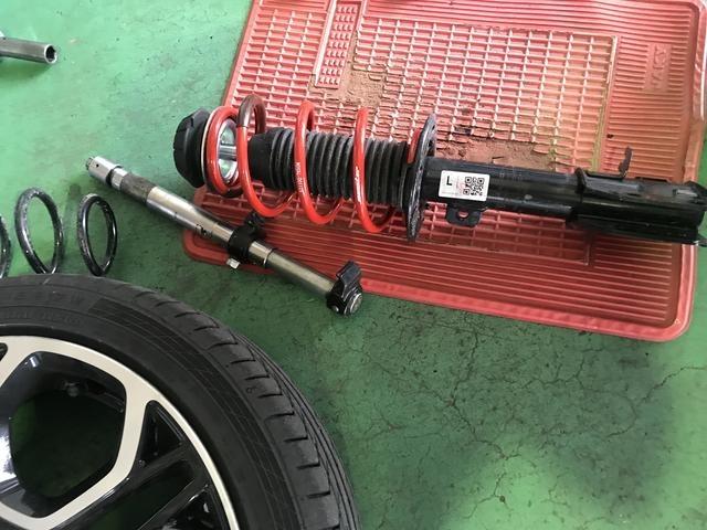 スイフトスポーツ　サスペンション交換