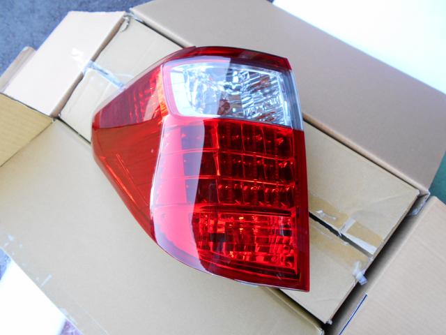 20系アルファードのテールランプ交換 ANH20W LEDテール 20系アルファードのテールランプ交換 ANH20W LEDテール
