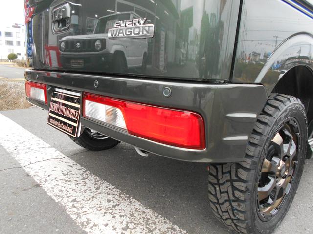 ケンオウオフロード　エブリイワゴンコンプリートカスタム製作　リフトアップ施工　マッドタイヤ　魅せるショートバンパーフロントリヤ　県央自動車販売水戸でエブリイのカスタム製作販売