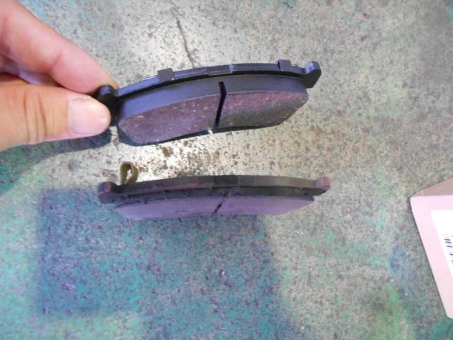 ブレーキを踏むと異音 ブレーキパット交換 ブレーキオイル交換 スズキワゴンRの整備 県央自動車販売水戸 ブレーキ調整 分解整備