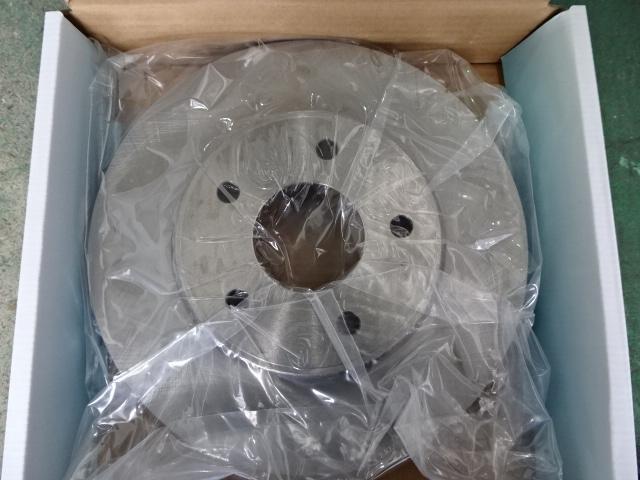 ブレーキパッド交換 ディスクローター交換  日産セレナ 持ち込み部品取付可　代車無料　茨城県水戸　県央自動車販売水戸