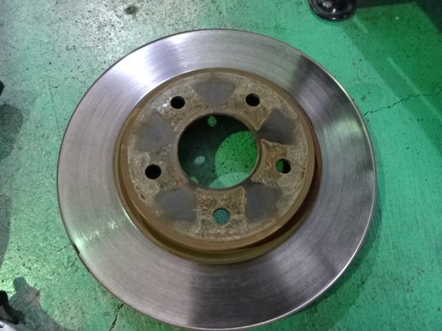 ブレーキパッド交換 ディスクローター交換  日産セレナ 持ち込み部品取付可　代車無料　茨城県水戸　県央自動車販売水戸