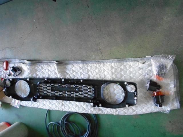 LEDクリアウインカー取付 ホーン取付 JB74Wシエラ ４WDカスタム 自社工場でカスタムします。　