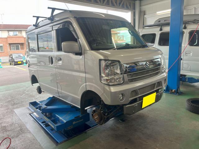 エブリイワゴン　タイヤ組替　車検に合わせオフロードタイヤ交換です 　今回はトーヨーオープンカントリーへ交換となりました