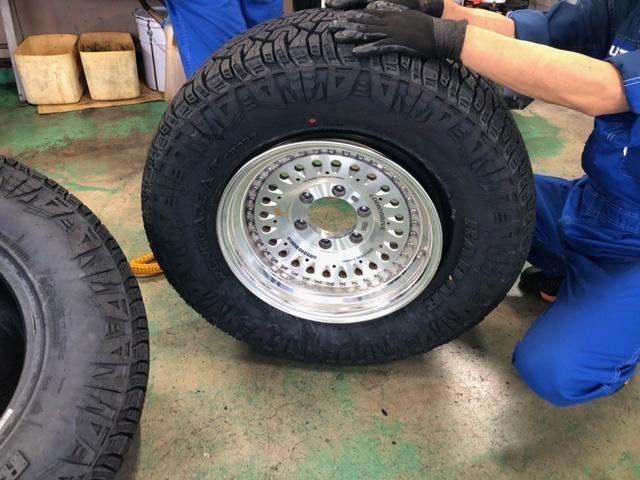 ランドクルーザープラド タイヤ交換 入れ替え 265/70R16 マッド ランドクルーザープラド タイヤ交換 入れ替え 265/70R16 マッド