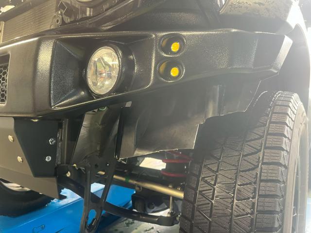 スズキ　ジムニーシエラ 持込フロントバンパー取付 車両側への加工が必要です