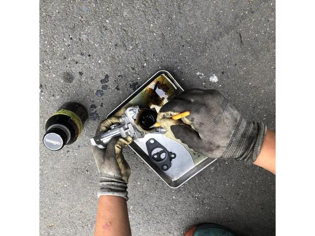 プリウスα　車検整備
EGR交換
燃焼温度を下げて冷却損失を減らし、スロットル損失を抑えることで燃費向上。