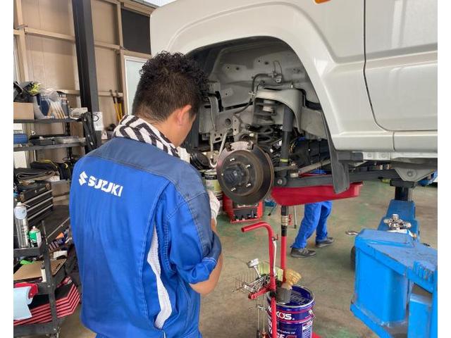 ジムニー　法定12ヶ月点検
定期的な点検・オイル交換・気になる箇所を点検
