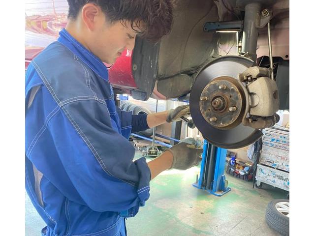 アクア 車検整備継続検査は「通すだけ」じゃなく、車の状態を見直す絶好のタイミングです。