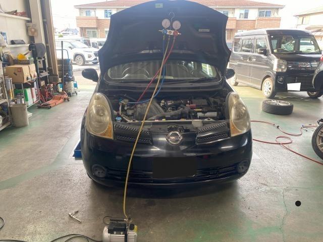 ノート　エアコンコンプレッサー交換作業
エアコンが冷えない、ヒューズ切れなどの場合も...