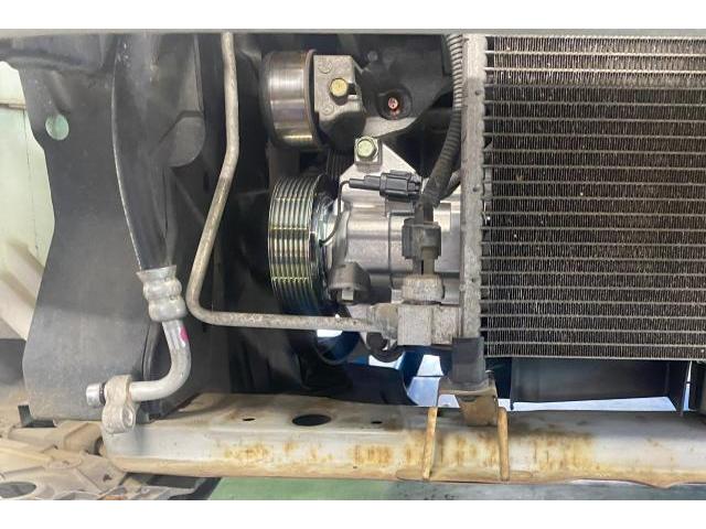 ノート　エアコンコンプレッサー交換作業
エアコンが冷えない、ヒューズ切れなどの場合も...