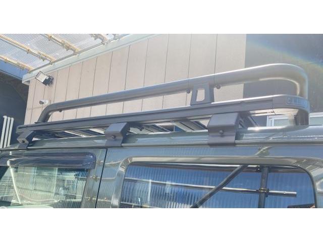 ジムニー　ルーフキャリア取付　　ルーフキャリアの取り付けはジムニーのカスタムの中でも「実用性＋見た目」の両立ができる最高のアップグレードです