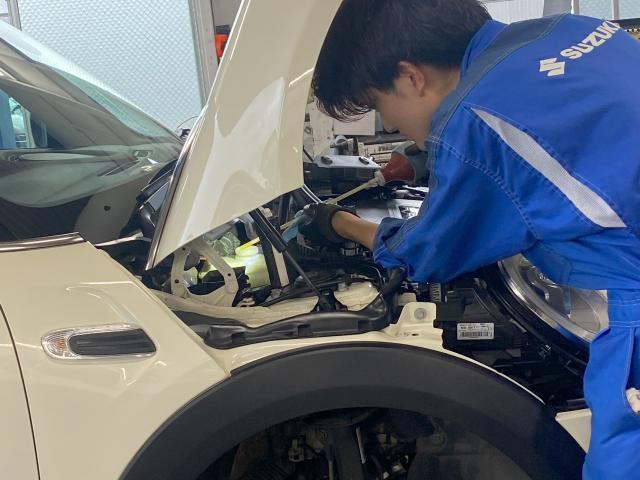 MINI 法定24ヶ月点検 車検 公道を走るすべての車両が定期的に受けることが法律で義務付けられています。目的は、安全性や環境基準を満たしているかを確認することです