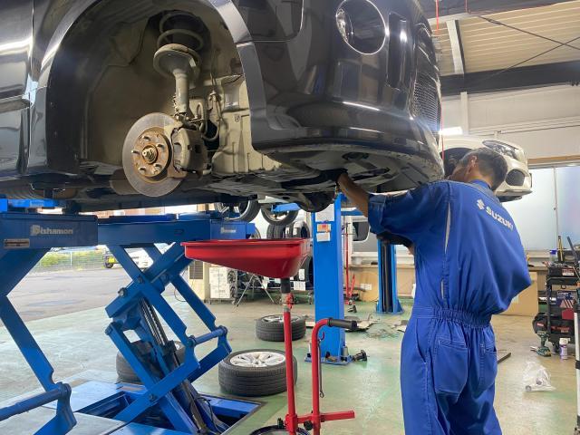 デリカD:5 リフトアップデリカ車検 法定24カ月点検は、安全性と環境性能を維持するために国が定めた点検です!!