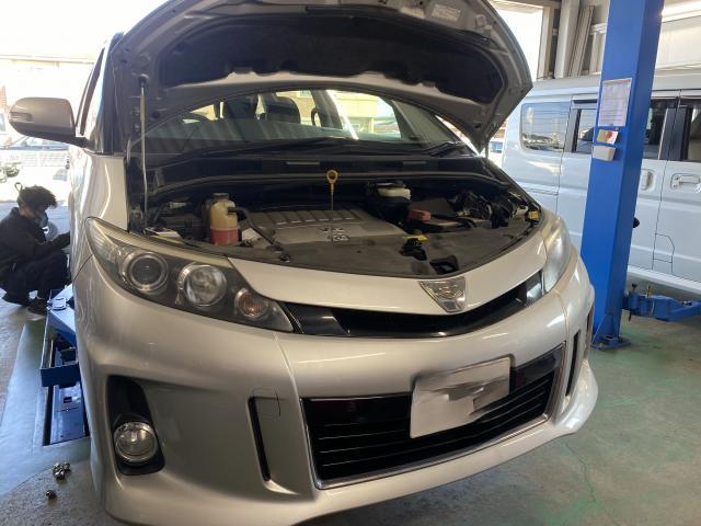 スタッドレス交換 エスティマ 寒くなってきましたので車も冬支度しませんか?ご予約承っております。