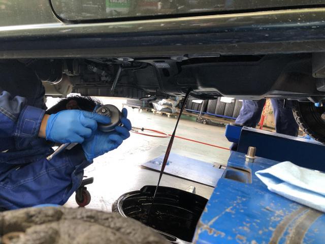 エブリイ　オイル交換(ガソリン車用)　燃費悪化・加速不良・異音・最悪の場合エンジン焼き付きなどの深刻なトラブルにつながります。