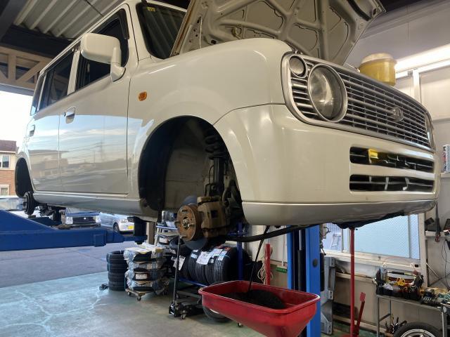 アルトラパン　走行１０万kｍ・年式平成１８年まだまだ乗りたい！とご要望がありオーバーヒートやプラグなどを交換