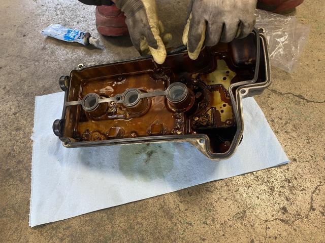 アルトラパン　走行１０万kｍ・年式平成１８年まだまだ乗りたい！とご要望がありオーバーヒートやプラグなどを交換