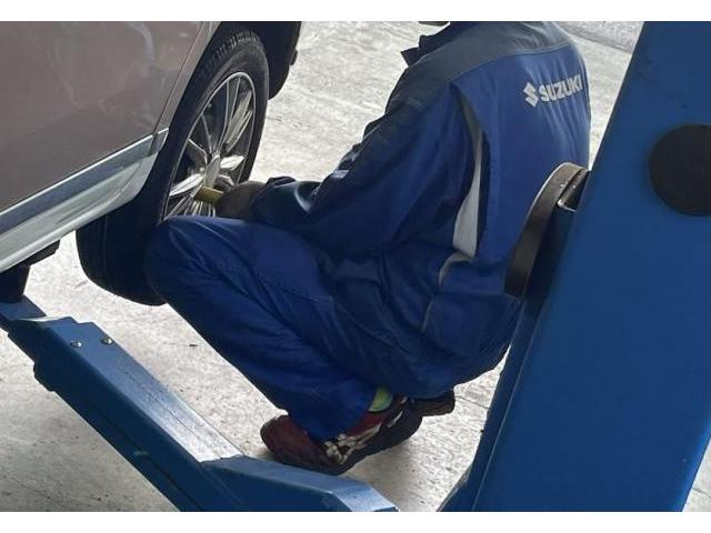 ムーヴキャンバス　タイヤ交換　 当店はオートウェイ直送取付店です。最新のタイヤチェンジャー導入で、待ち時間も短いです ゆっくりくつろげるスペースも完備しております。