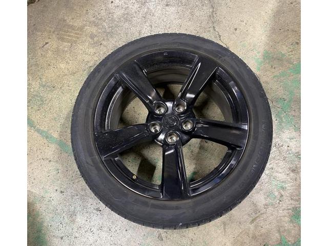 フェアレディＺ　フロントタイヤ２本交換 組替　当店オートウエイ直送取付店となっております。持込OK　ご予約お電話下さいね！！