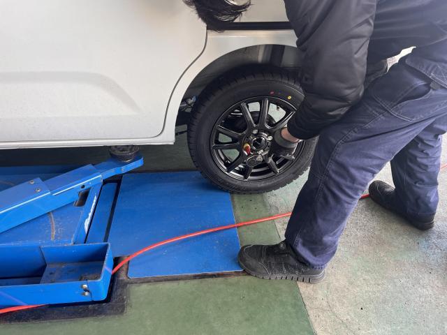 ワゴンＲスマイル　タイヤ交換 入れ替え　オートウェイ取扱店◎冬タイヤ早めの交換をオススメします！