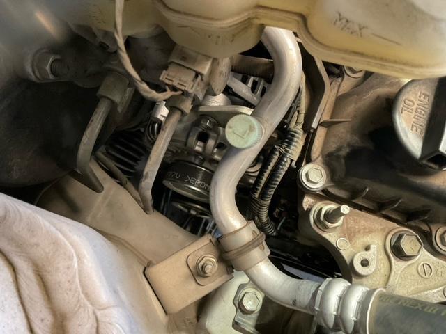 ワゴンＲ　電装系修理 オルタネータ―交換