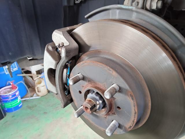 トヨタ　アクア　法定点検