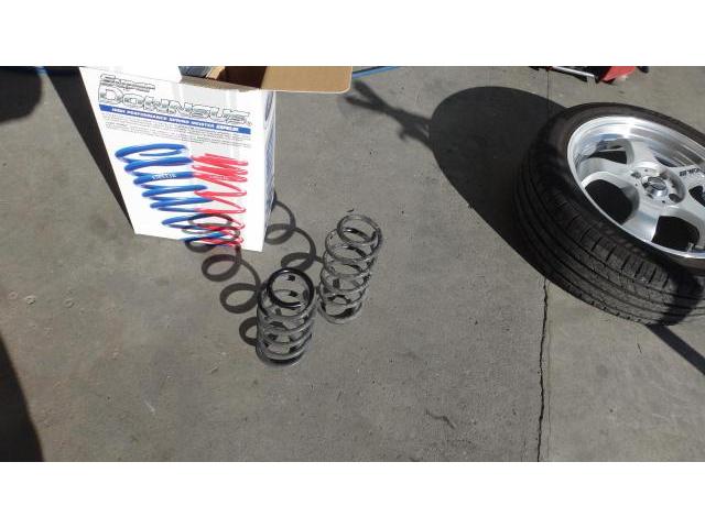 デリカＤ２　ダウンサス　取り付け　群馬県　伊勢崎市
