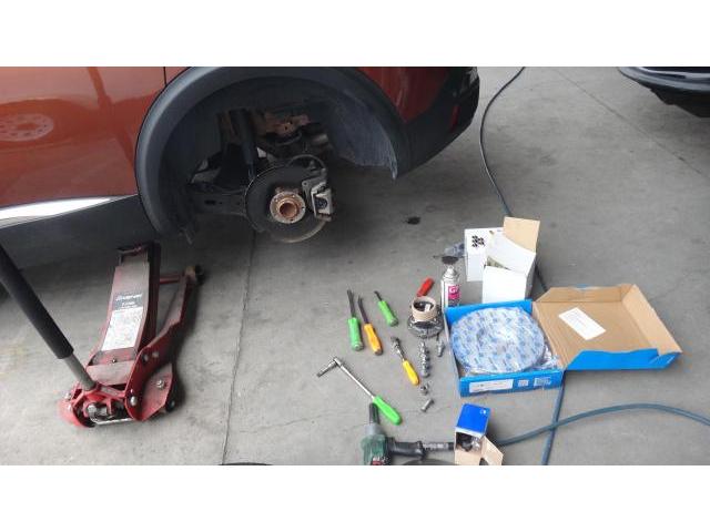 プジョー３００８　ハブベアリング交換　群馬県　伊勢崎市