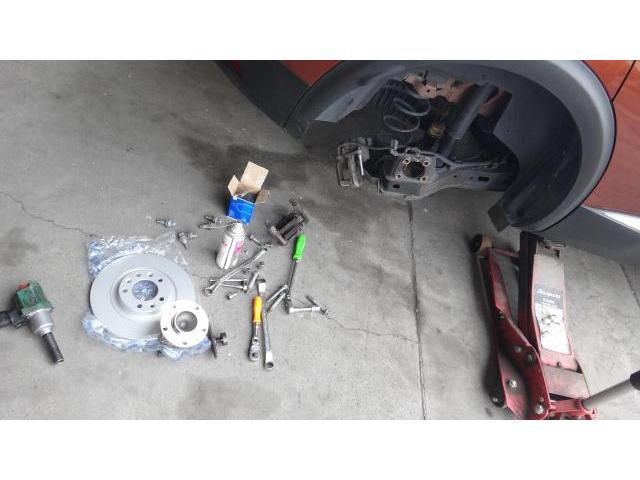 プジョー３００８　ハブベアリング交換　群馬県　伊勢崎市