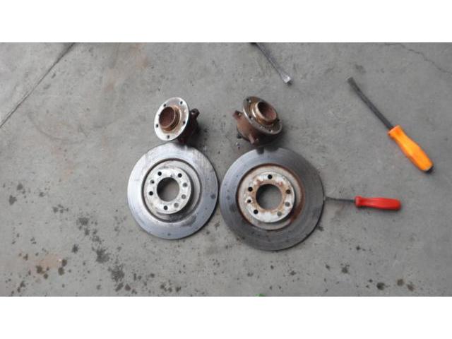 プジョー３００８　ハブベアリング交換　群馬県　伊勢崎市