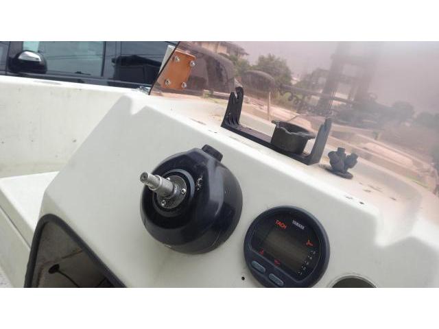 ボート修理　ステアリング　ヘルム　修理　プレジャーボート修理　群馬県　伊勢崎市