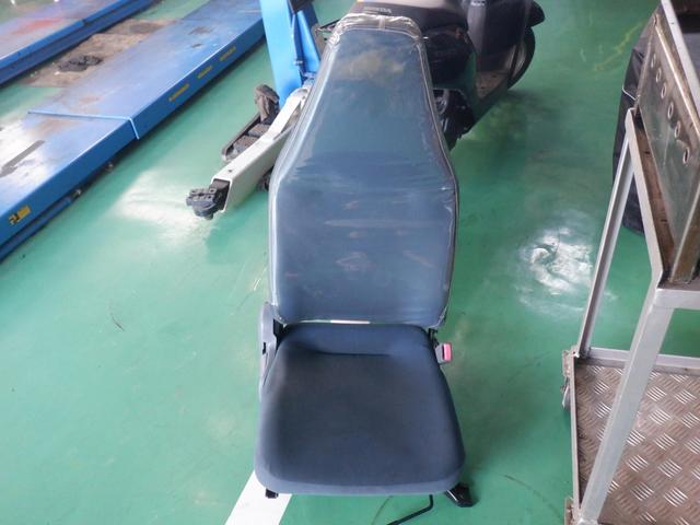 椅子外しました