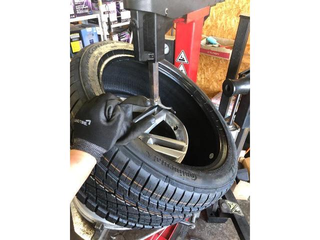 アウディ A6 2.0TFSI クワトロ タイヤ交換