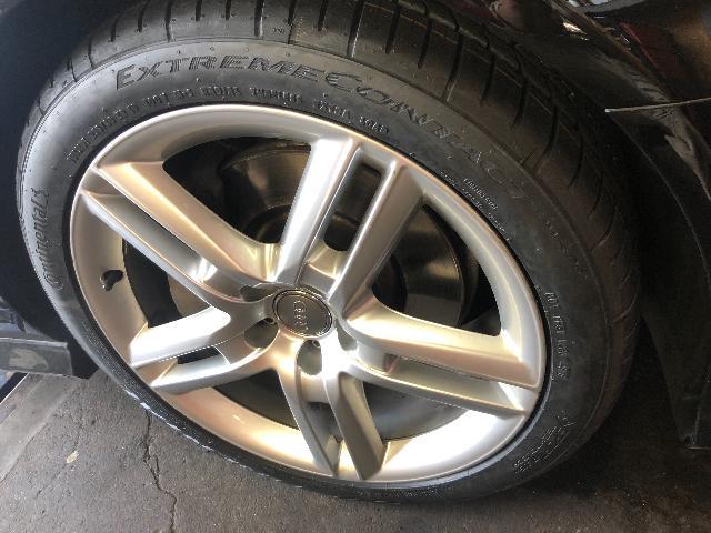 アウディ A6 2.0TFSI クワトロ タイヤ交換