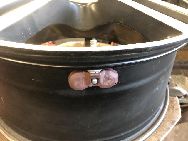 ポルシェ 911 997ターボ フロントタイヤ交換