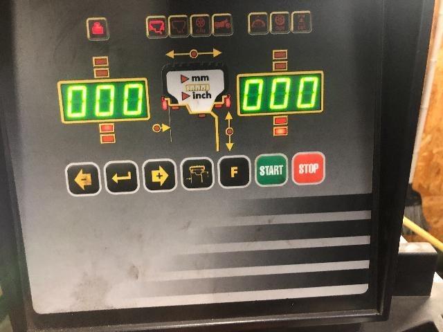 ポルシェ 911 997ターボ フロントタイヤ交換