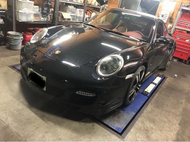 ポルシェ 911 997ターボ フロントタイヤ交換
