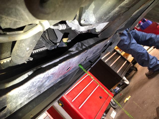 日産 C25 セレナ ラジエーター交換