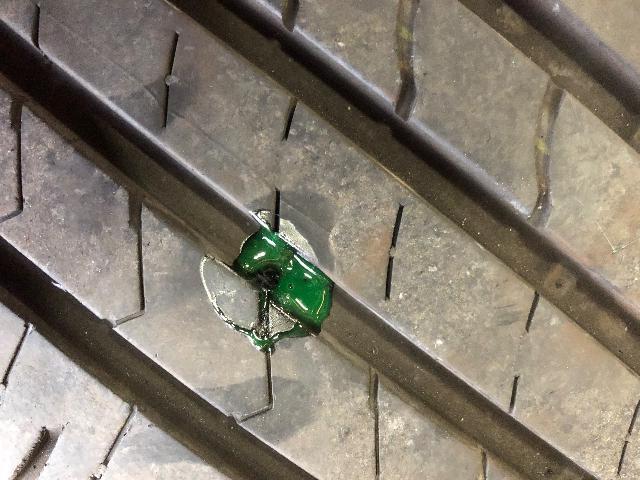 メルセデスベンツ S204 C180 SW パンク修理