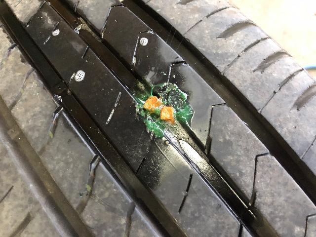 メルセデスベンツ S204 C180 SW パンク修理