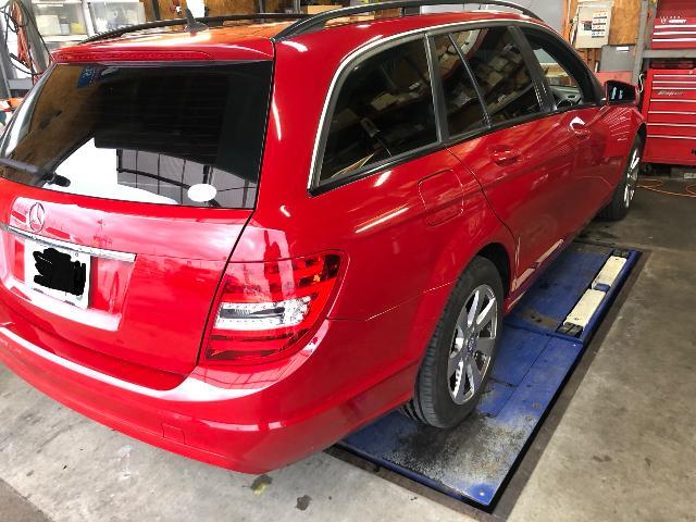 メルセデスベンツ S204 C180 SW パンク修理