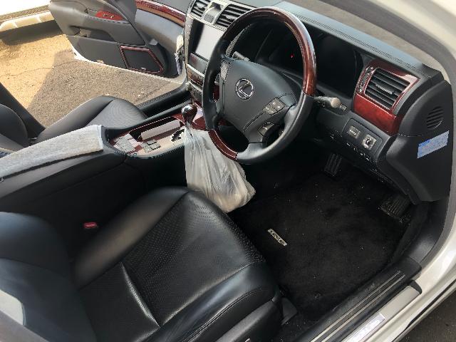 レクサス LS600h WAKO'S 車内空間浄化持続システム エアキャタライザー施工