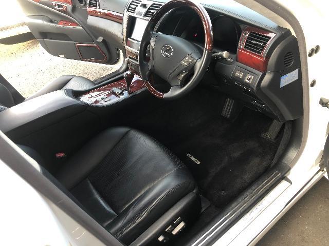 レクサス LS600h WAKO'S 車内空間浄化持続システム エアキャタライザー施工