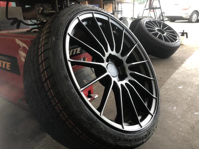 持込ホイール タイヤ組付 ENKEI Racing R 20インチ 9J 245/35R20 コンチネンタル エクストリームコンタクト