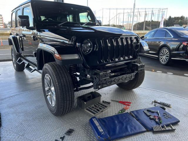 JLラングラー Jeep アンリミテッドサハラ　外装カスタマイズ１