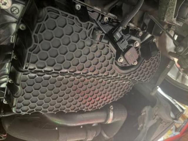 フォルクスワーゲン　パサート　オイル漏れ修理