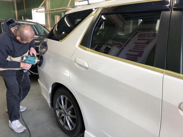 ホンダ　フィットシャトルハイブリッド　GP2・安くバンパーの板金塗装・安価でボディーの磨き・艶出し／コーティングって高い！？安く・磨き・艶出しで十分な仕上がり～【栃木県宇都宮市・下野市「ジャストオート」作業メニュー～